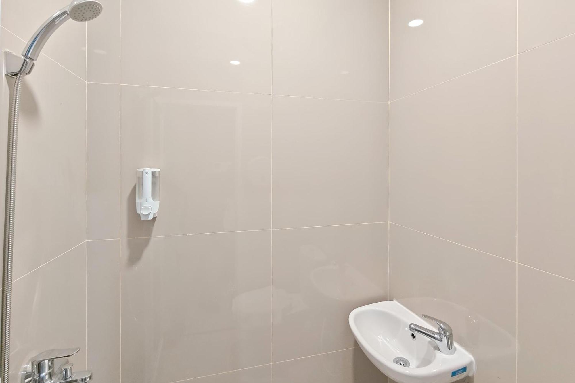 Urbanview Green Lake Sunter Residence 雅加达 外观 照片