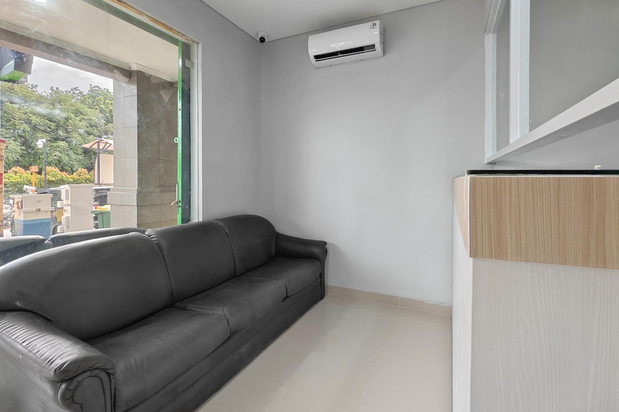 Urbanview Green Lake Sunter Residence 雅加达 外观 照片