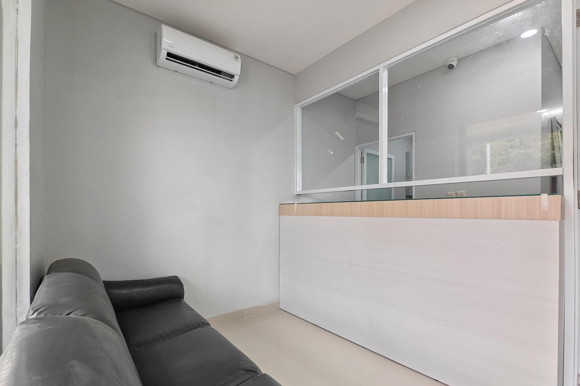 Urbanview Green Lake Sunter Residence 雅加达 外观 照片